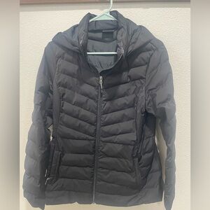 Women's Black Lightweight Puffer Jacket